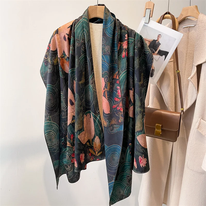 Бандана искусственный женский двусторонний шарф с разноцветным принтом