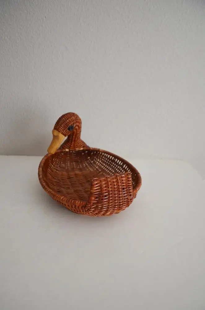 Best Selling Vietnam Handmade Vintage Style Woven Wicker  Rattan Duck Basket For Storing Food Made In Vietnam.