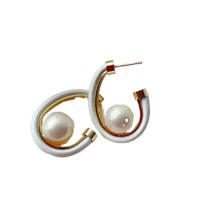 New Products Fashion Jewelry Vintage Style Inlaid Diamond Triangle Wrapped Small Red Ruby Resin Big Pearl Stud Earrings