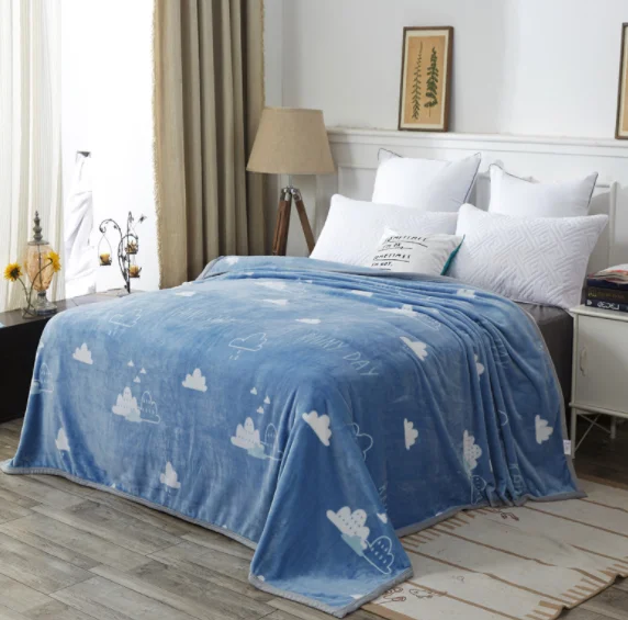 Hot Selling Cheaper Price  New   Design  Printed  Flannel fabric Super Soft  Throw Blanket
