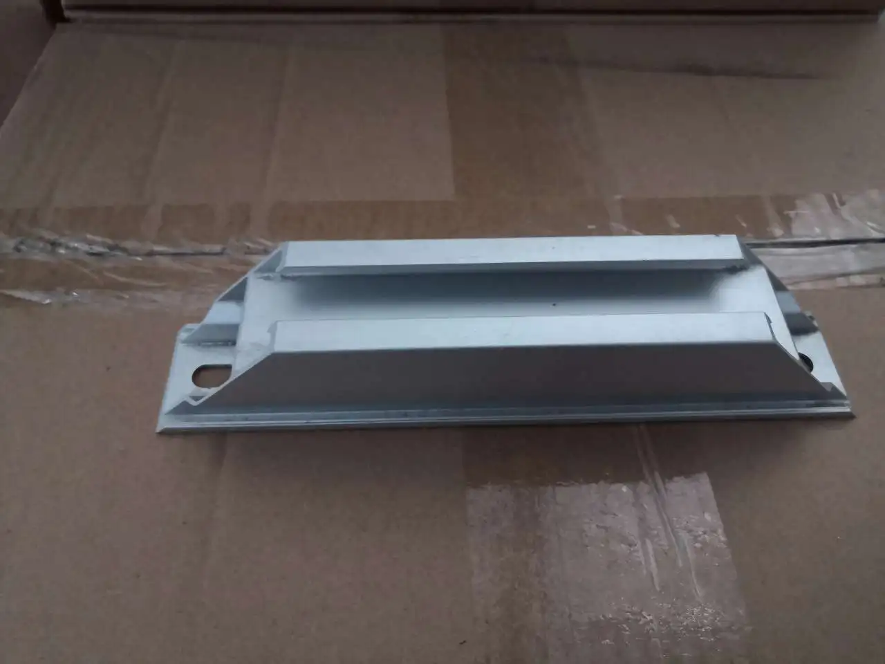 Metal Roof Solar Mounting System , Mini Rail Solar Panel Mounting Structures . For Corrugated Metal Sheet