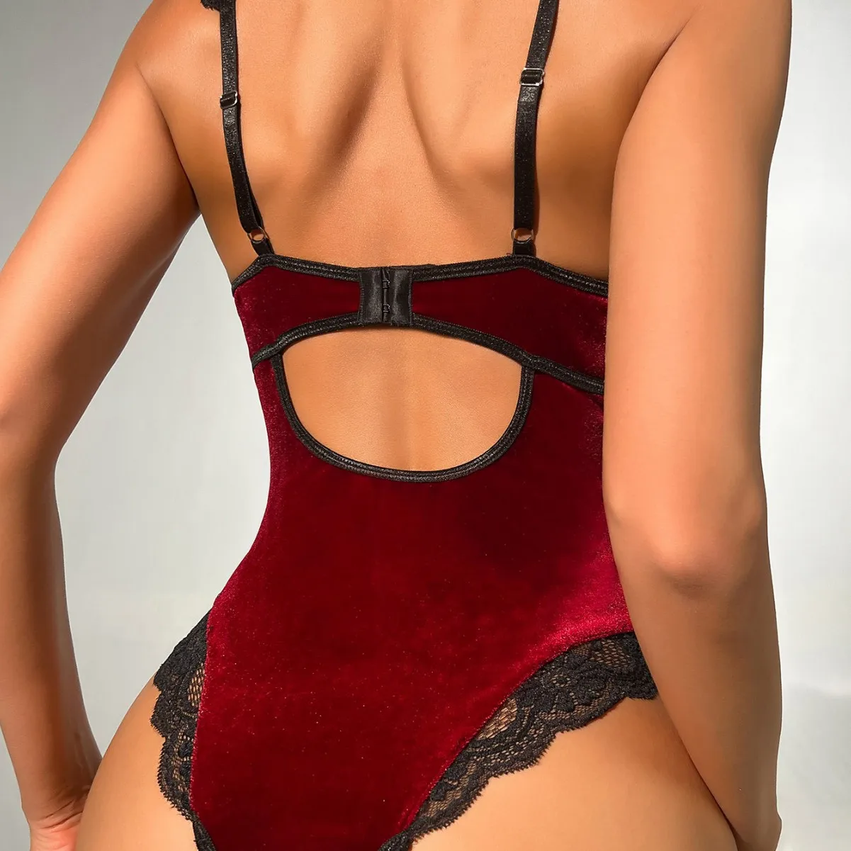Sex Lingerie Passion Red Velvet Lace Uniform Seduction Suit Lace One-Piece Hot Open File Lace Bodysuit Body Suit