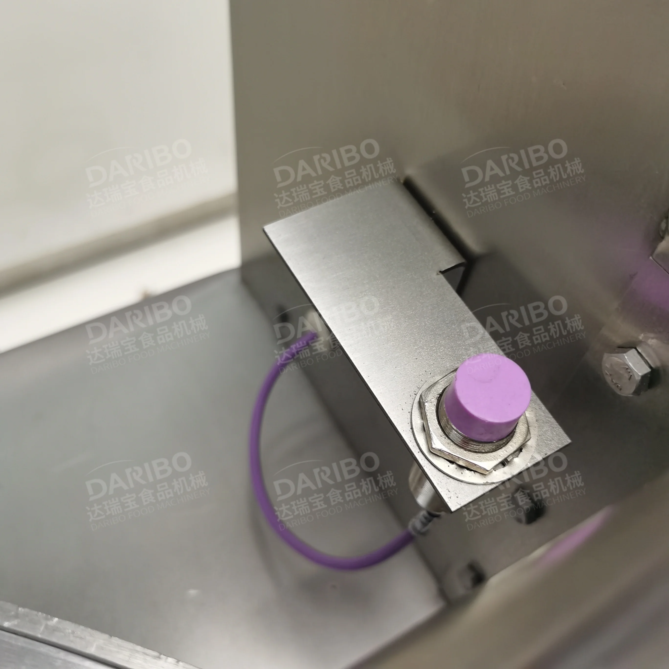 2023 DRB-ZB40, и он имеет высокую эффективность сушеные киви цвета спелой земляники измельчитель мяса с чашей для продажи