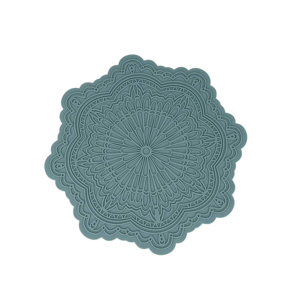 2024 new novelty korean lace pattern elegant british style Induction Cook Top Pad Silicone Heat Insulated Mat