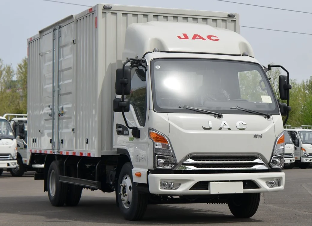 Лидер продаж Трехместный грузовик JAC 4x2 4 М2 132 л.с.