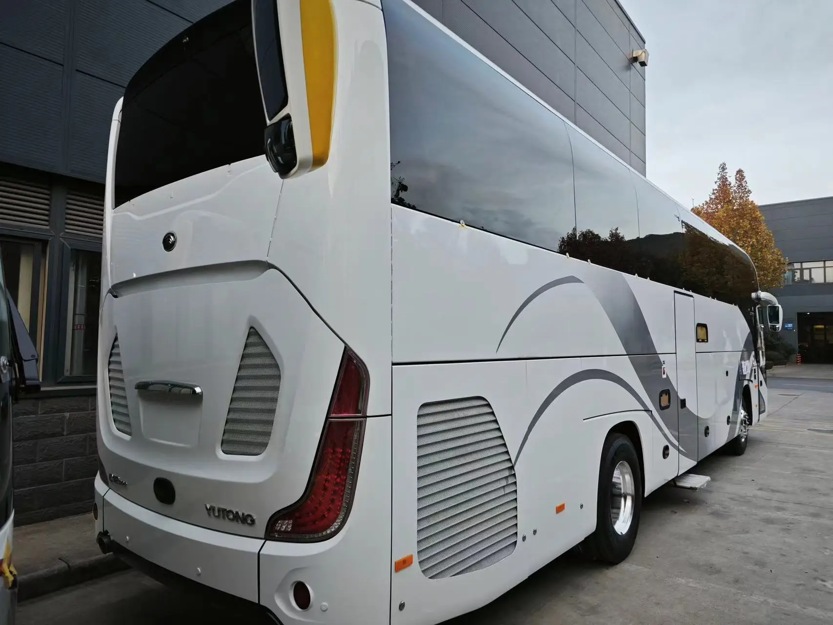 2024 автобуса Yutong ZK6138H дизельный 51-местный городской автобус 120 км/ч с левым рулем новые коммерческие автобусы yutong для продажи в Китае