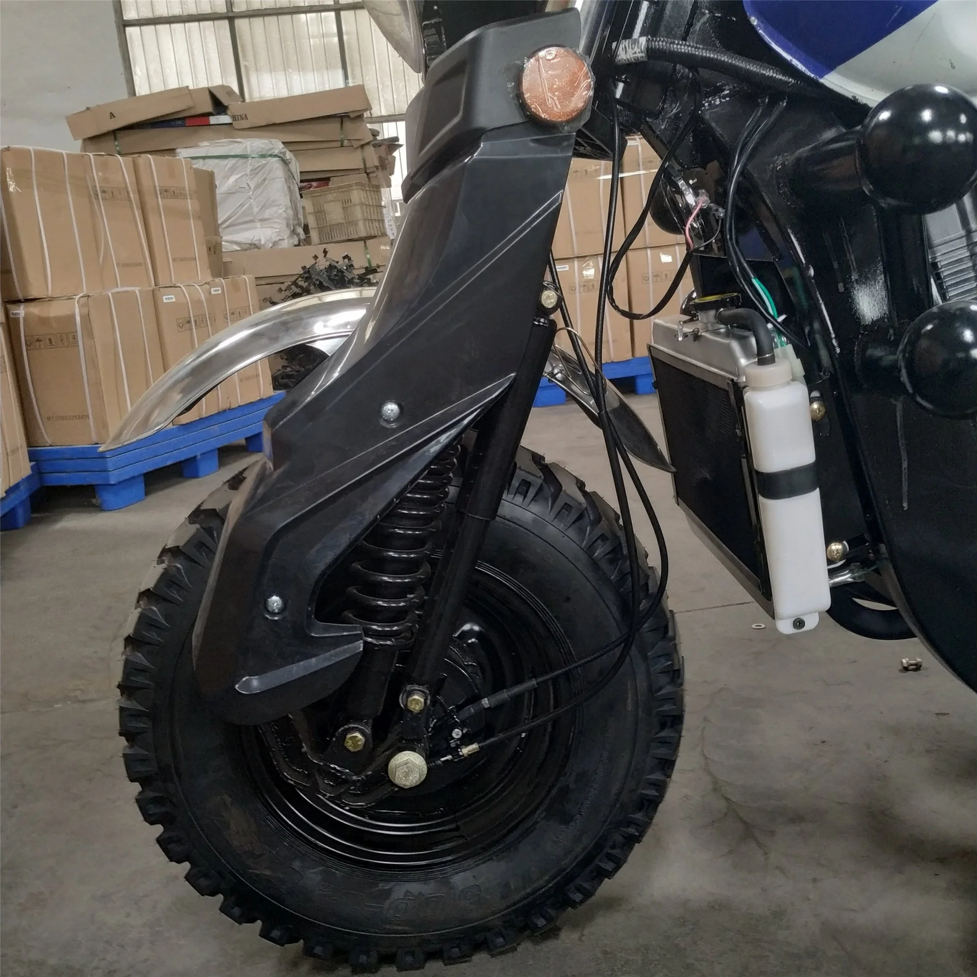 2020 New Design Heavy Load Five Wheel 250CC China Motorcycle  Three Wheel Cargo Scooter Motorized Petrol Tricycles