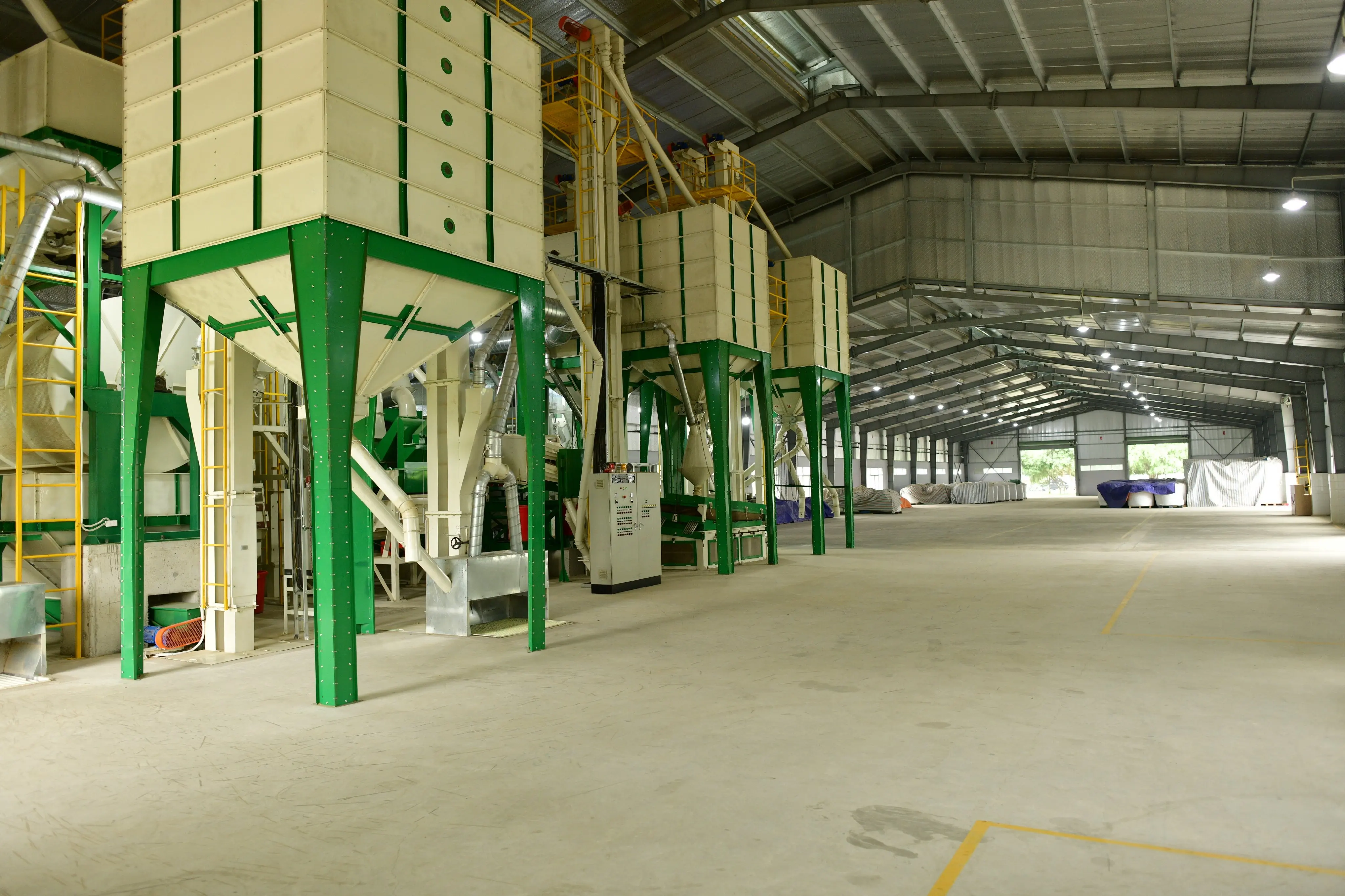 Кофе Арабика, высокое качество коммерческого Konnai, кофе из Вьетнама, Различные вкусы, продукт на заказ по запросу