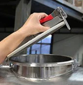 ZONELINK Good Emulsifier Admixture Livestock Feed Meet Mixing Machine For Farms