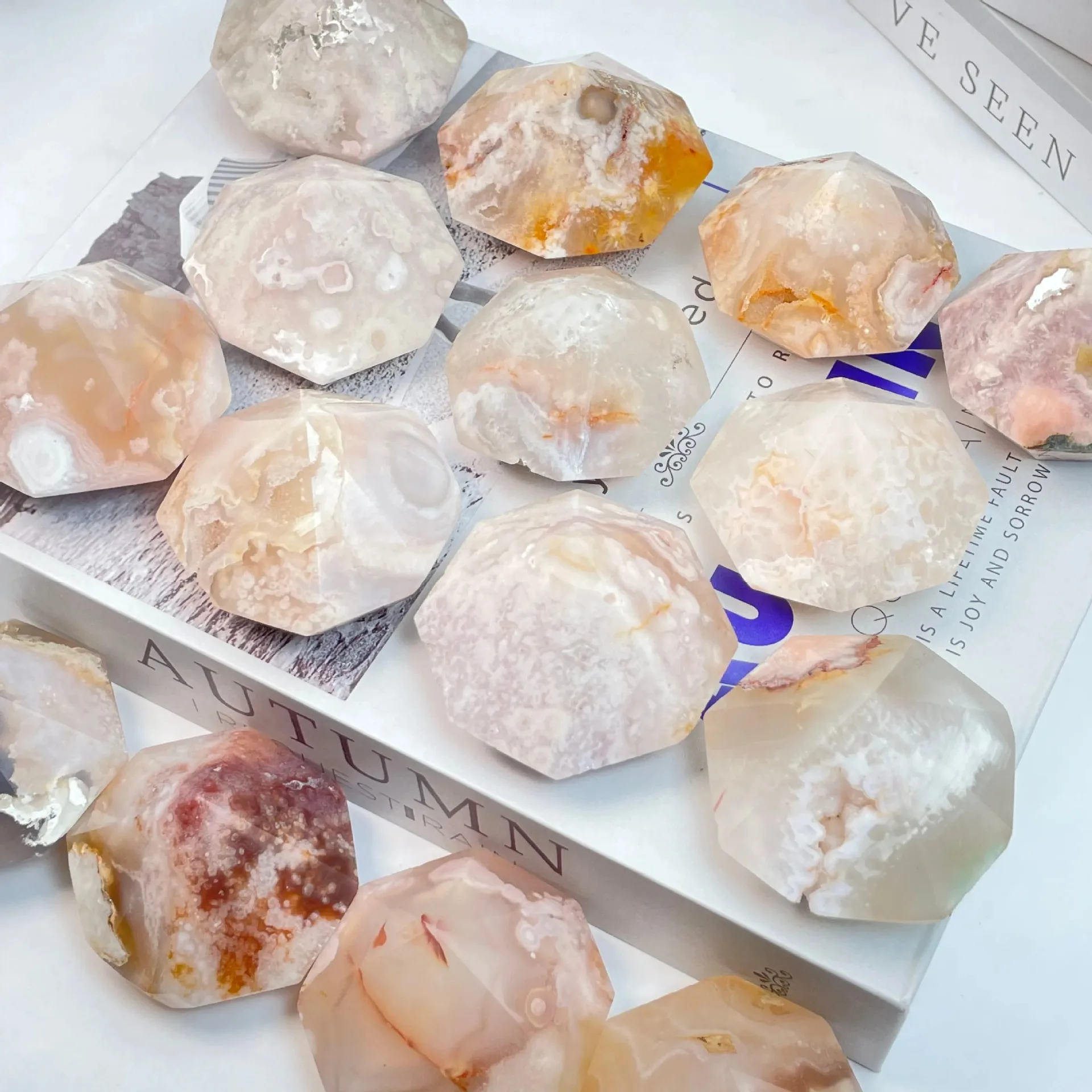 2024 Natural crystal stone raw stone cherry cherry agate diamond high-quality decoration collection