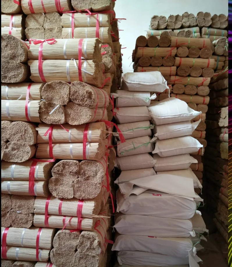 Большая поставка бамбуковых палочек