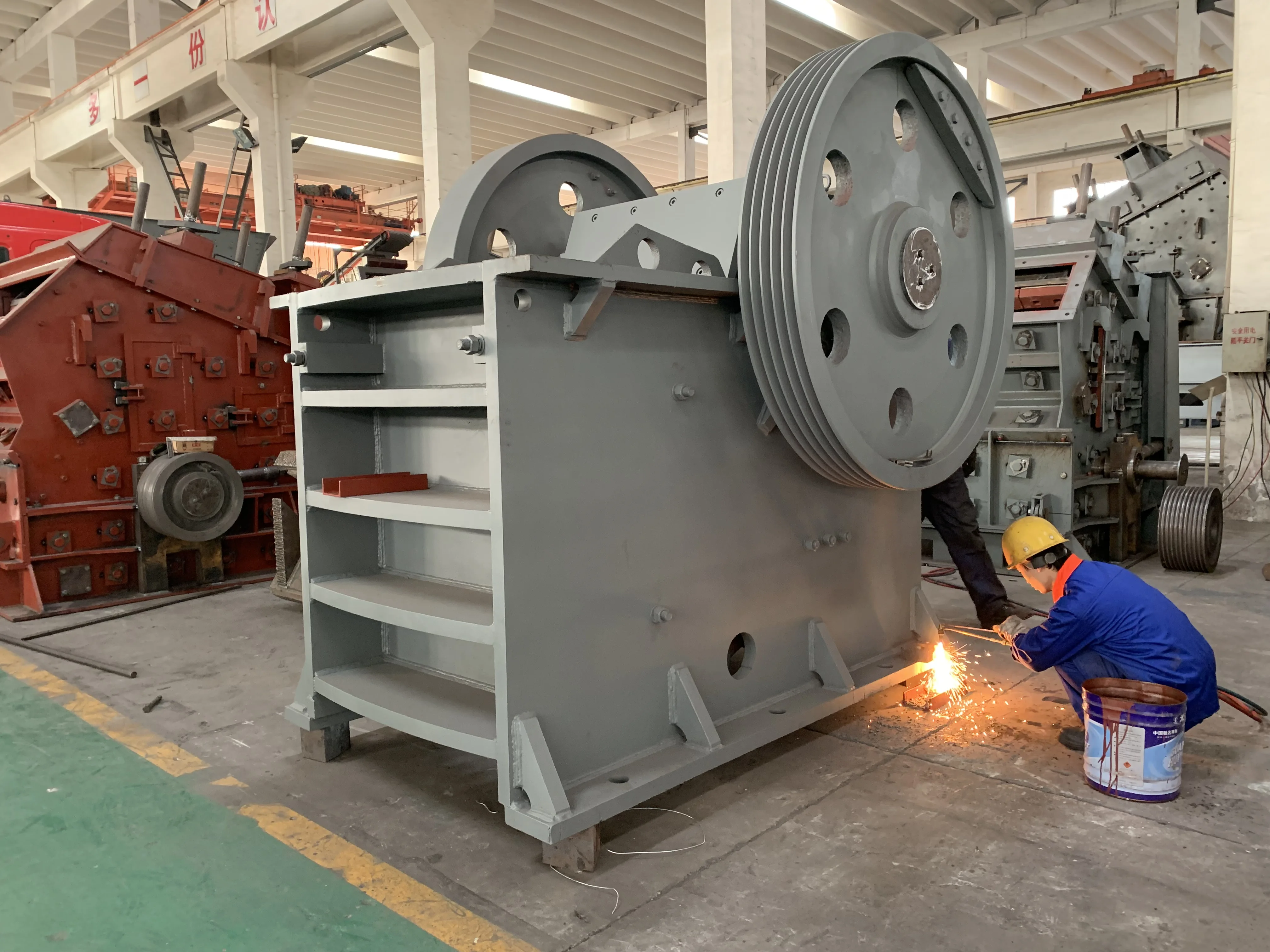 Newest Hot Sale Jaw Crusher Pe Durable Complete Stone Crusher Plant