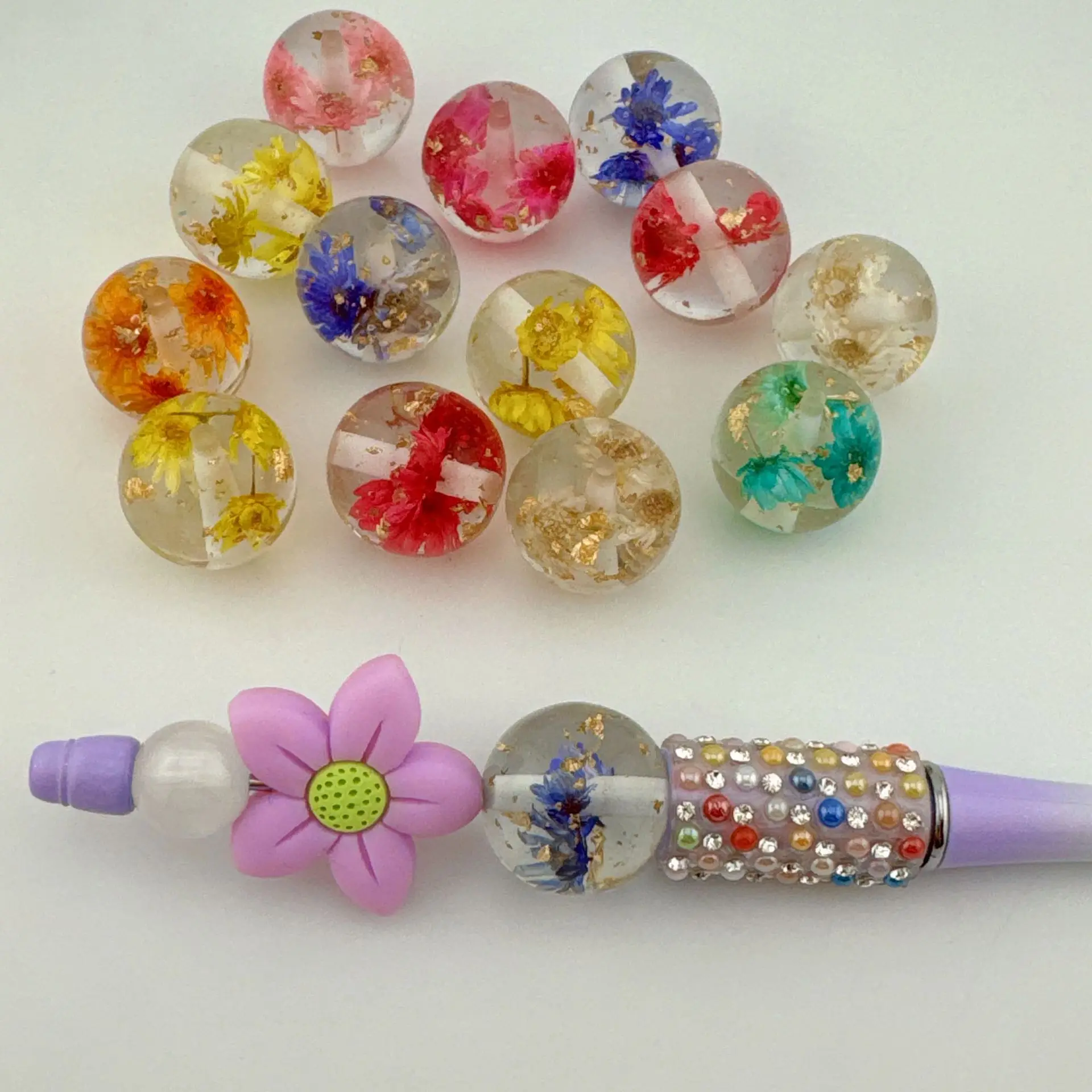 Live Popular 20mm Natural Dried Flower Gold Foil Resin Straight Hole Solid Color Round Bead Diy Pen Charms Jewelry Accessories