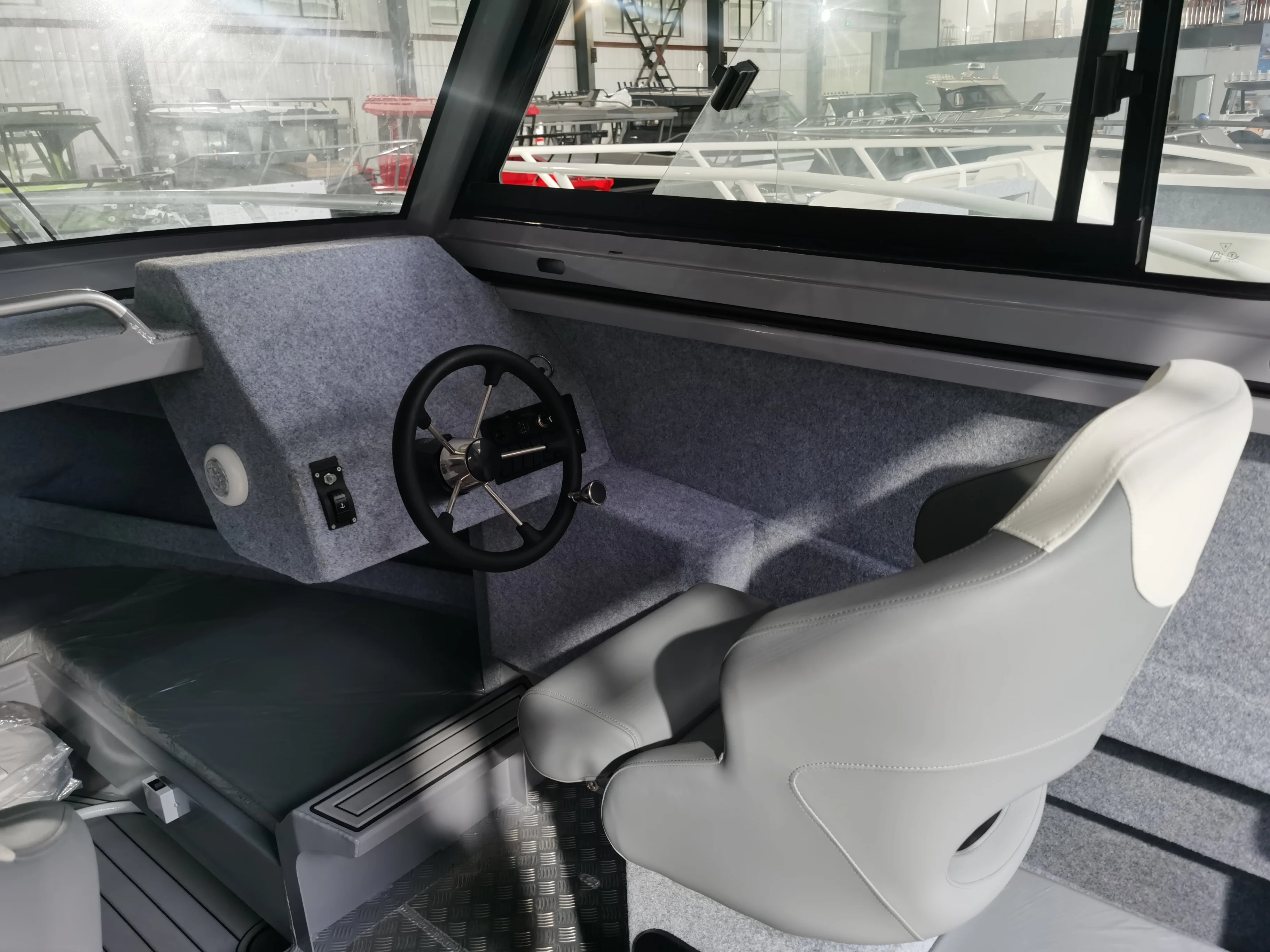 Profisher 750/23ft стабильные и спортивные Прямые продажи с завода дешевые алюминиевые рыбацкие лодки