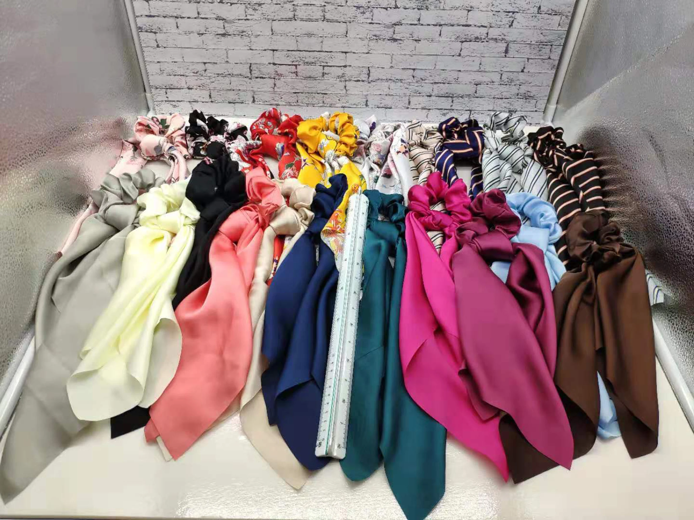 Ribbon hair Scrunchies bow large intestine circle hair circle satin color long ribbon pony tail hair circle 70 colors can be cus