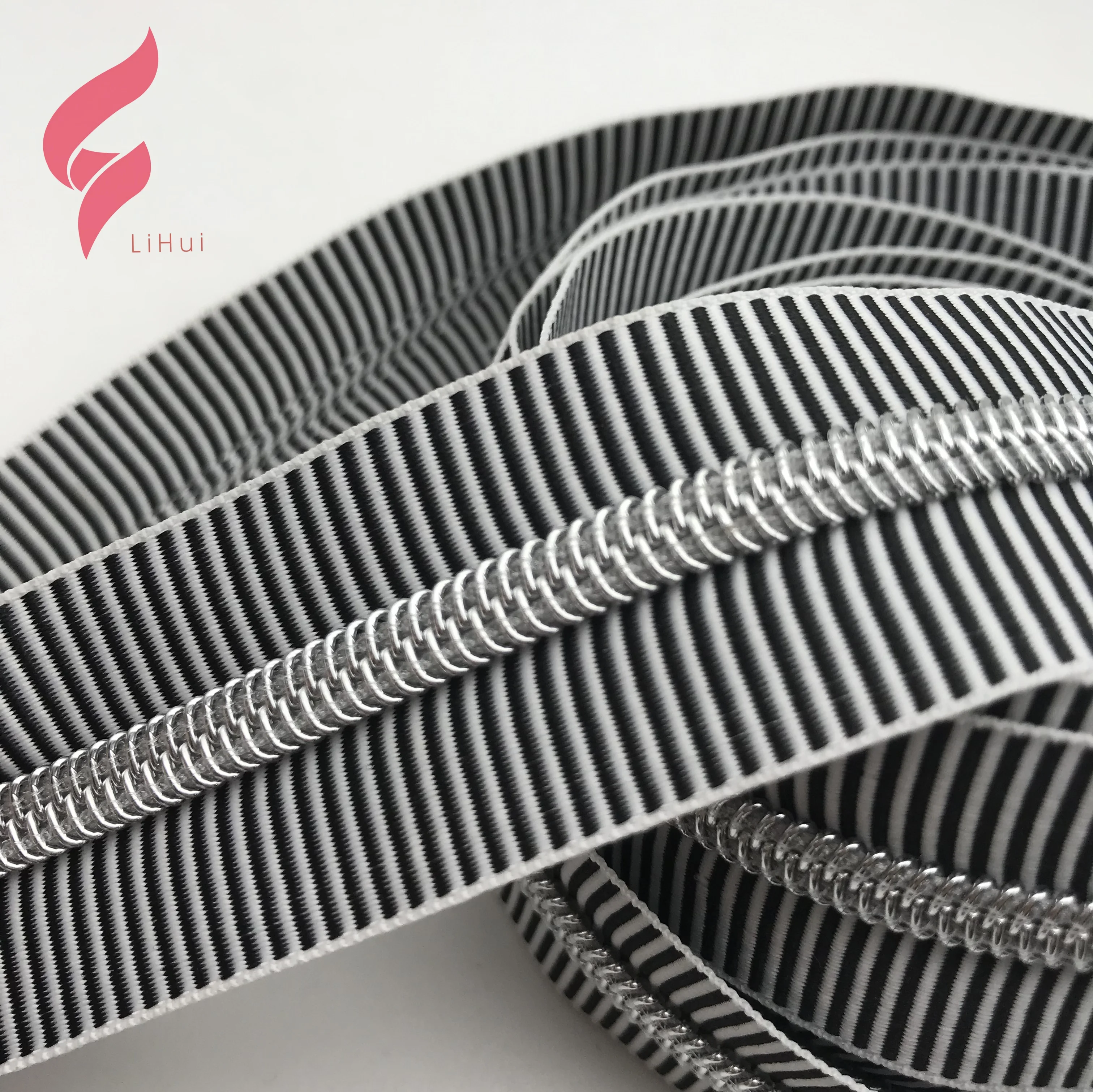 Lihui hardware Nylon Zipper Roll Zippers Garment Accessories Gold Silver 3#5#8#10#Waterproof zipper