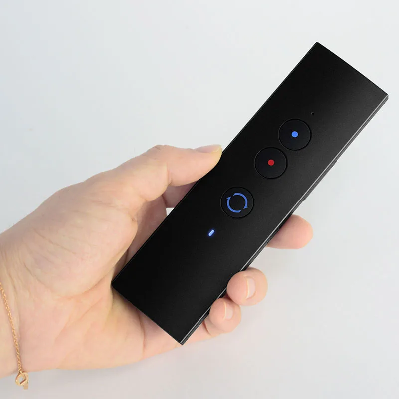 2021 portable smart voice translator hot selling high-tech pocket translator multi language translation