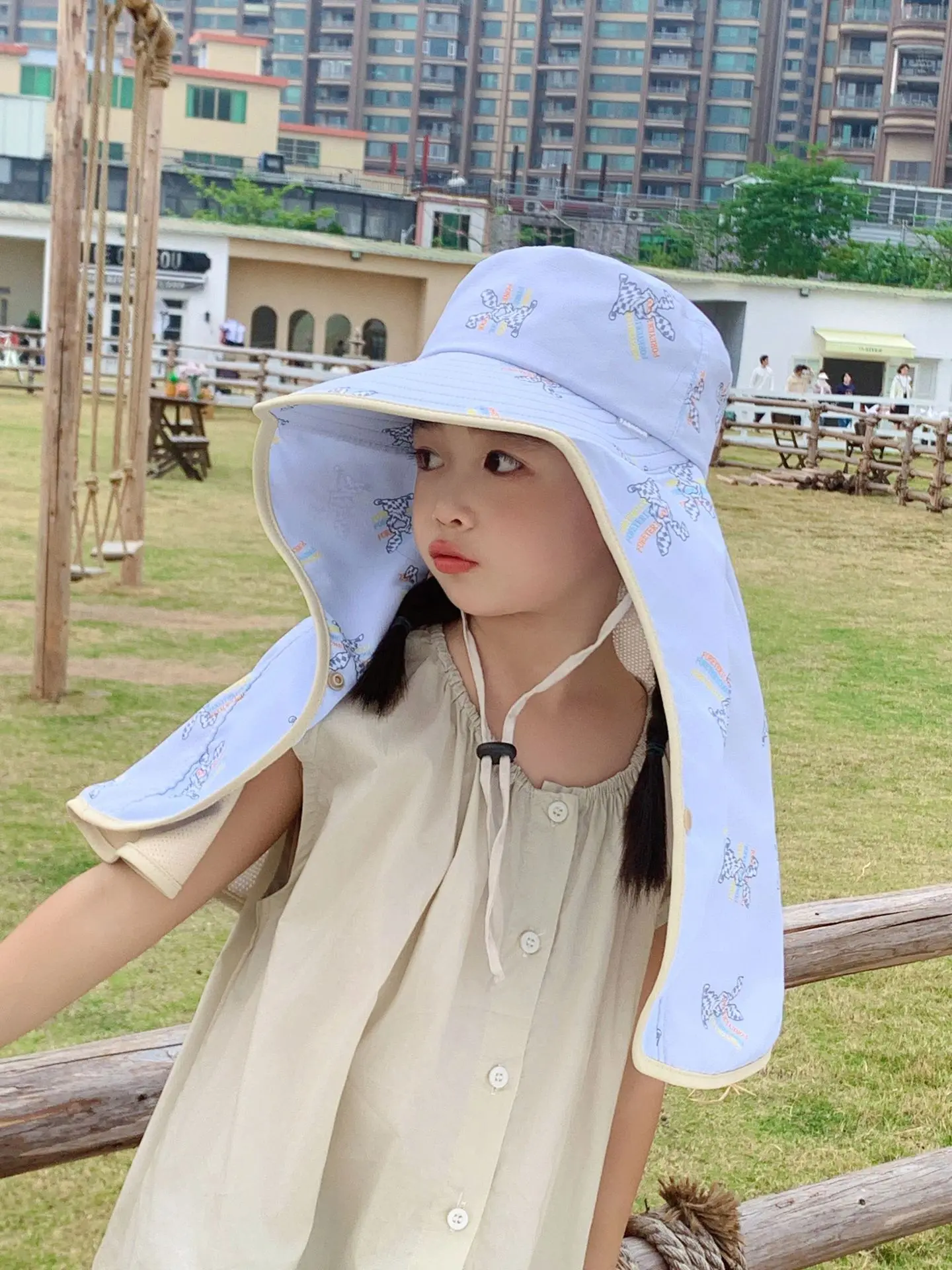 2024 new summer children unisex piping sun hat anti-UV sunshade shawl large brim cartoon bear pattern fisherman hat