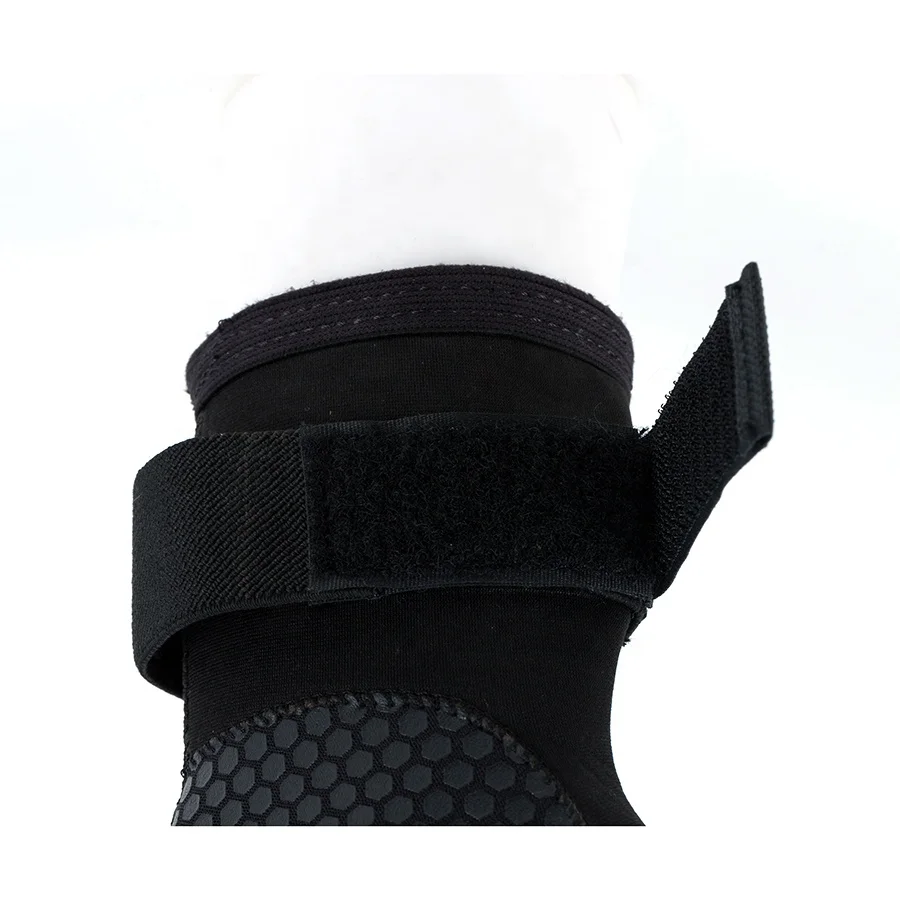 Unisex Five Finger Adult  Surfing Water Resistance Training  3mm-5mm Neoprene Diving Gloves