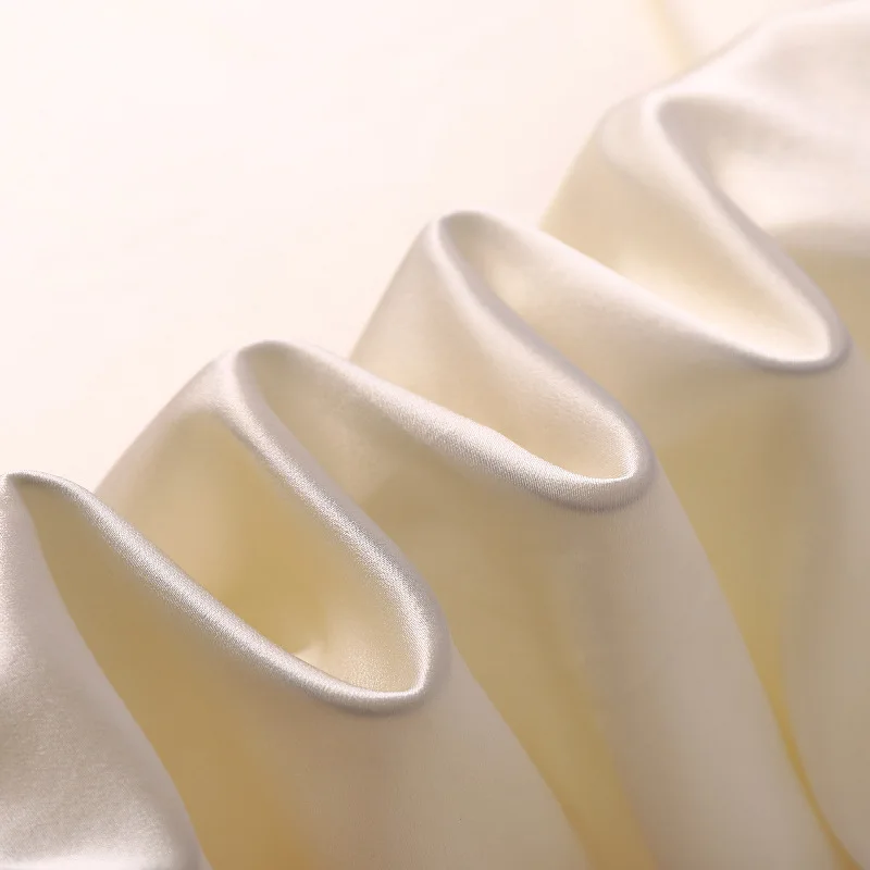 Wholesale good price 100%Silk Fabric 16 19 22 30 Momme 114cm Mulberry Silk Fabric for dresses