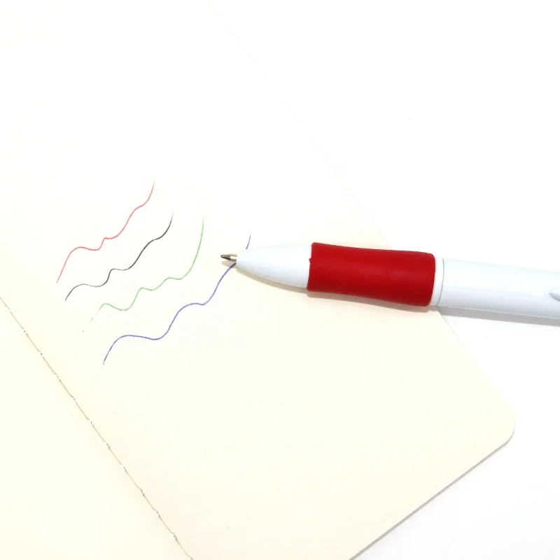 Офисный поставщики Прекрасный многоцветный дешевая пластиковая ручка 4 вида цветов шариковая ручка с изготовленным на заказ с логотипом