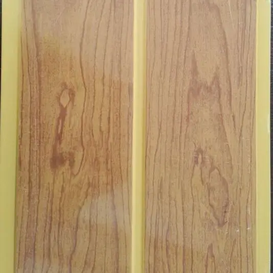 China Customized PVC Ceiling Panel Waterproof Ceiling in Woodgrain Design