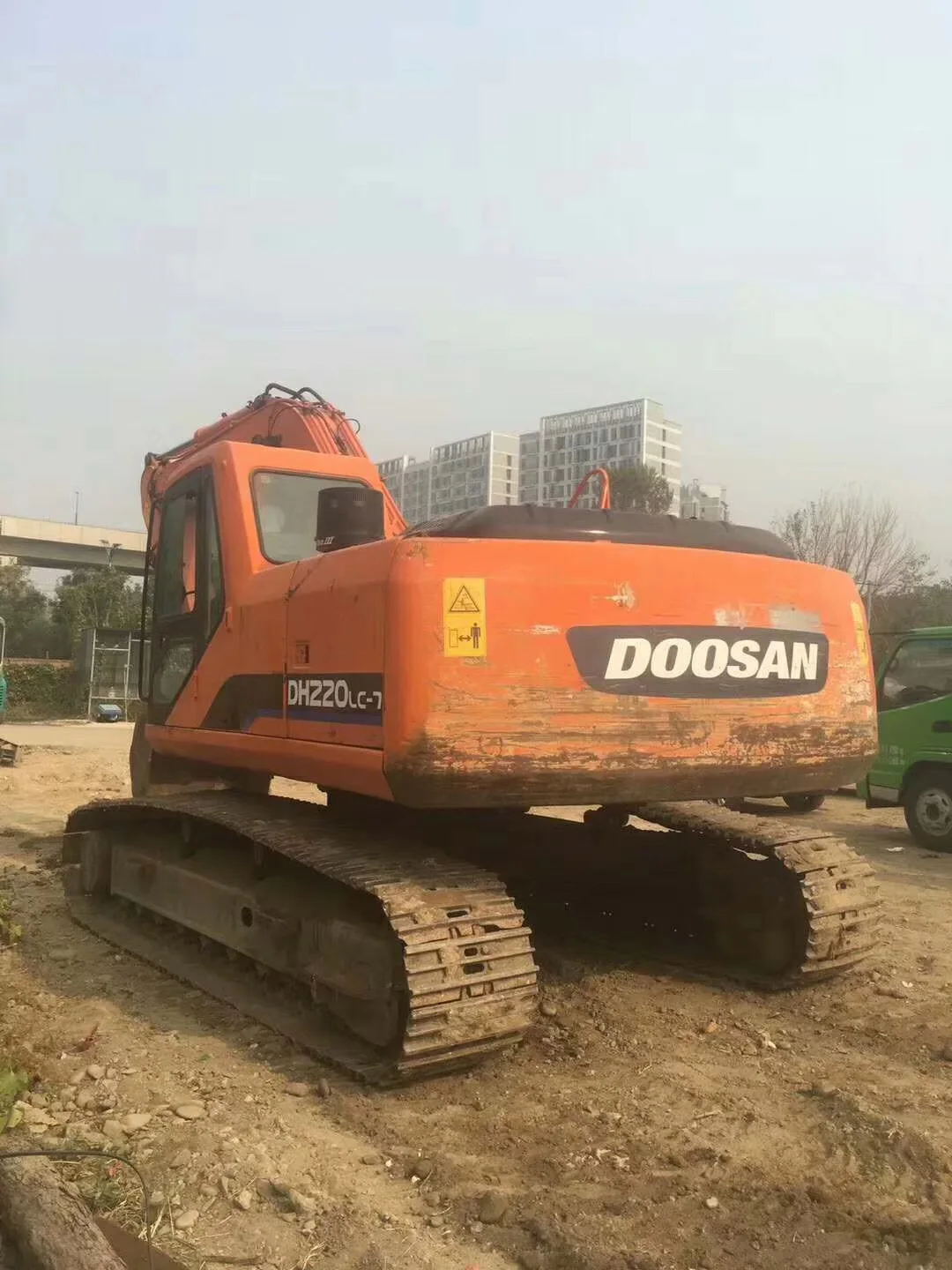 Б/у DOOSAN DH 220 Землеройная техника подержанные тракторы по низкой цене пока нет отзывов