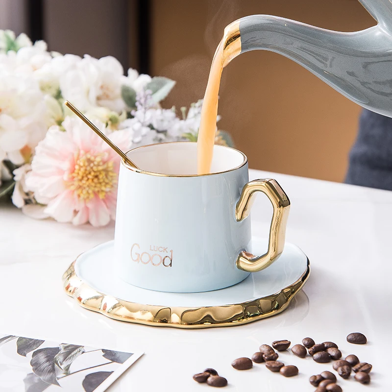 New Product Luxury Design Gold Handle New Bone Turkish Tea Cup Afternoon Ceramic Coffee Cup And Saucer