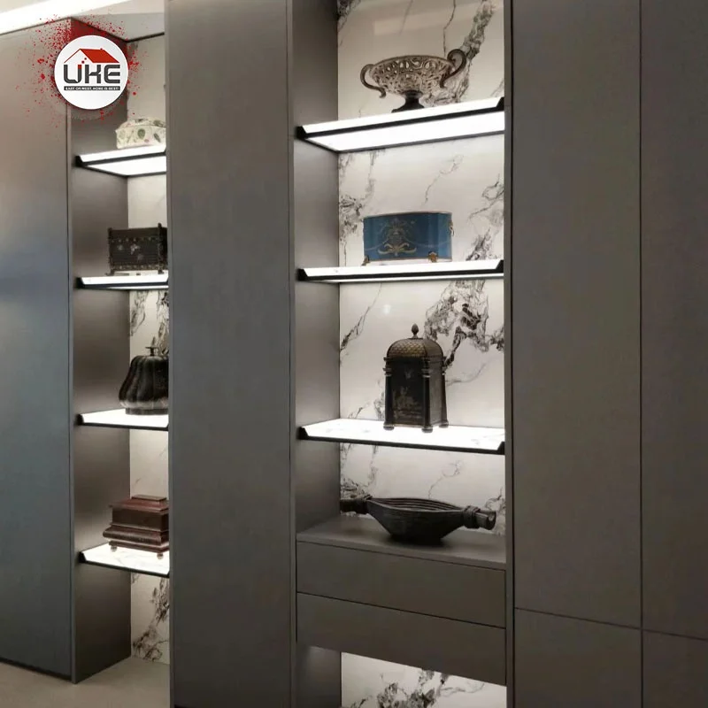 Настенные полки из камня