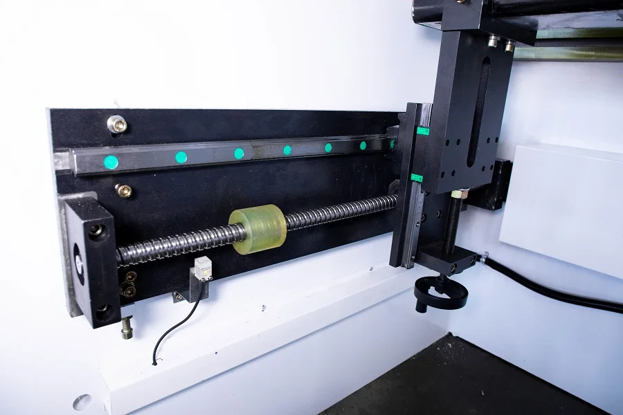 metal Galvanized sheet plate ms sheet banding machine automatic 100 60 ton NC Press brake machine