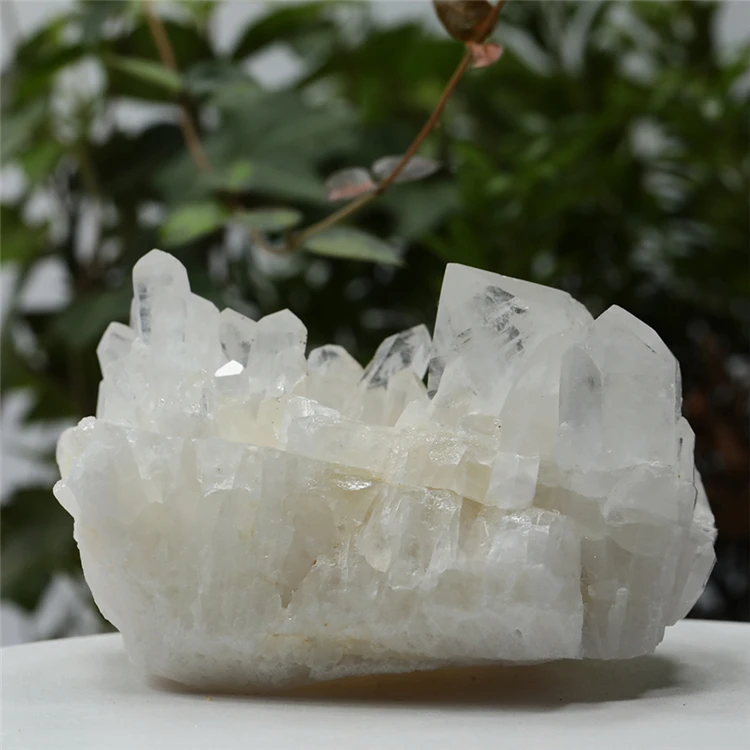 
Natural High Quality Texture And Novelty White Crystal Cluster 