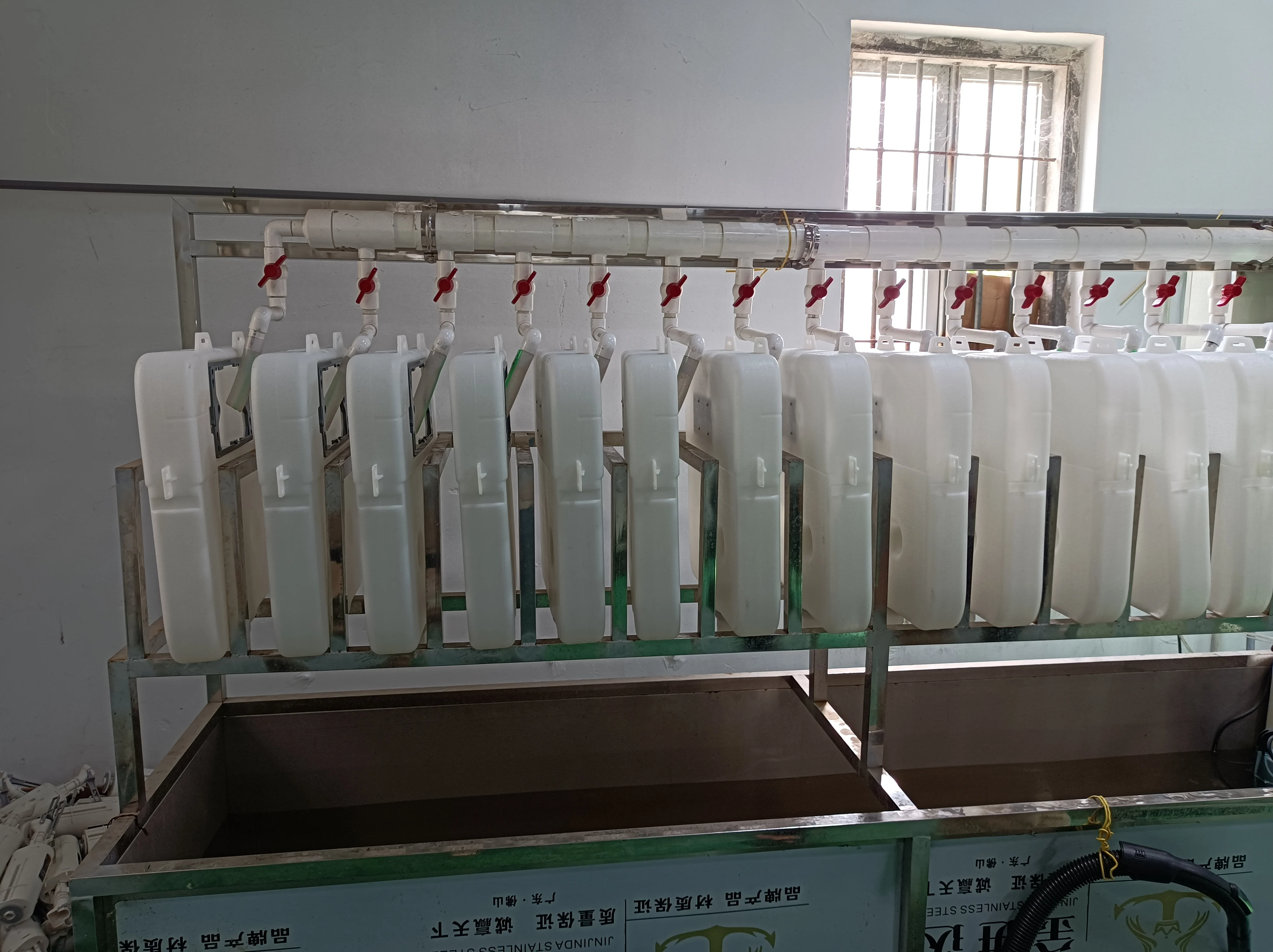 SAIRI CHINA manufacturer concealed flush tank for wall hung toilet