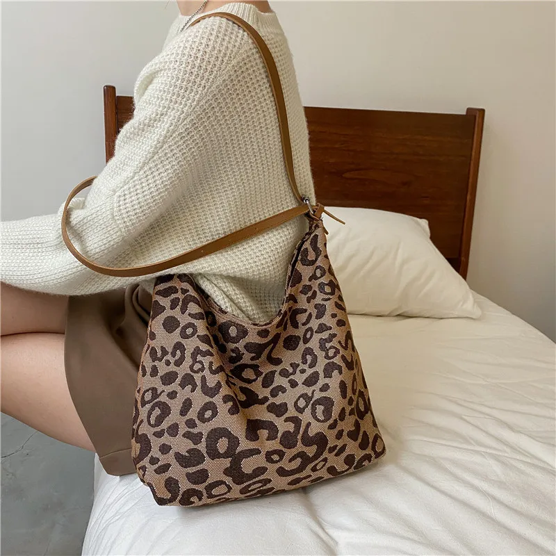 Leopard Print Large Capacity Large Bag Female 2022 New Trendy Net Red Retro Single Shoulder Underarm Bag Wholesale Tote Message