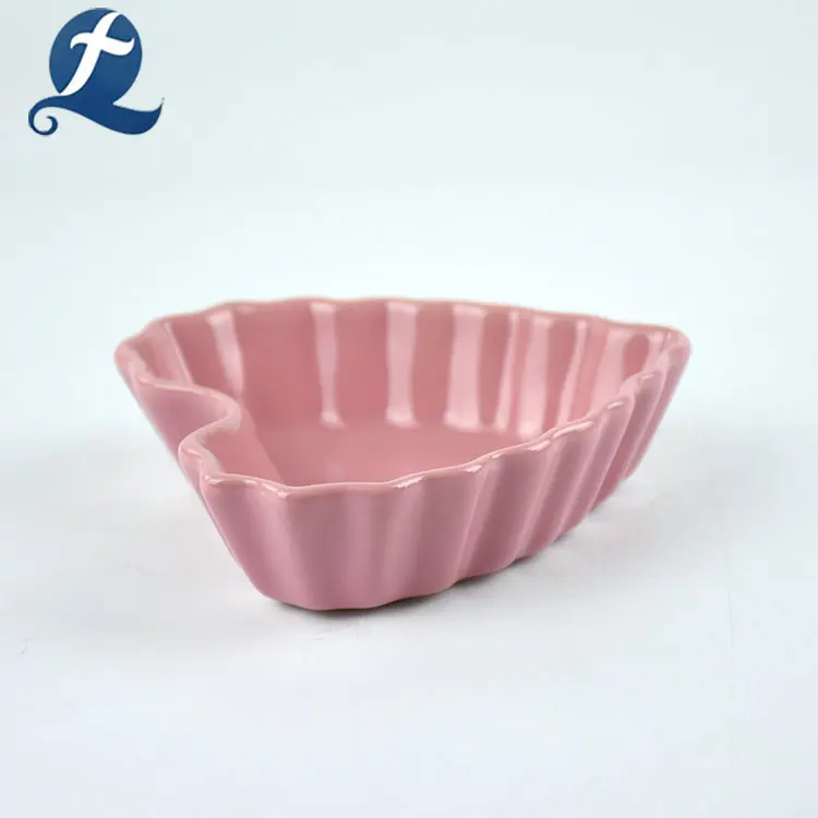 Good quality restaurant custom printed ceramic heart shape dish