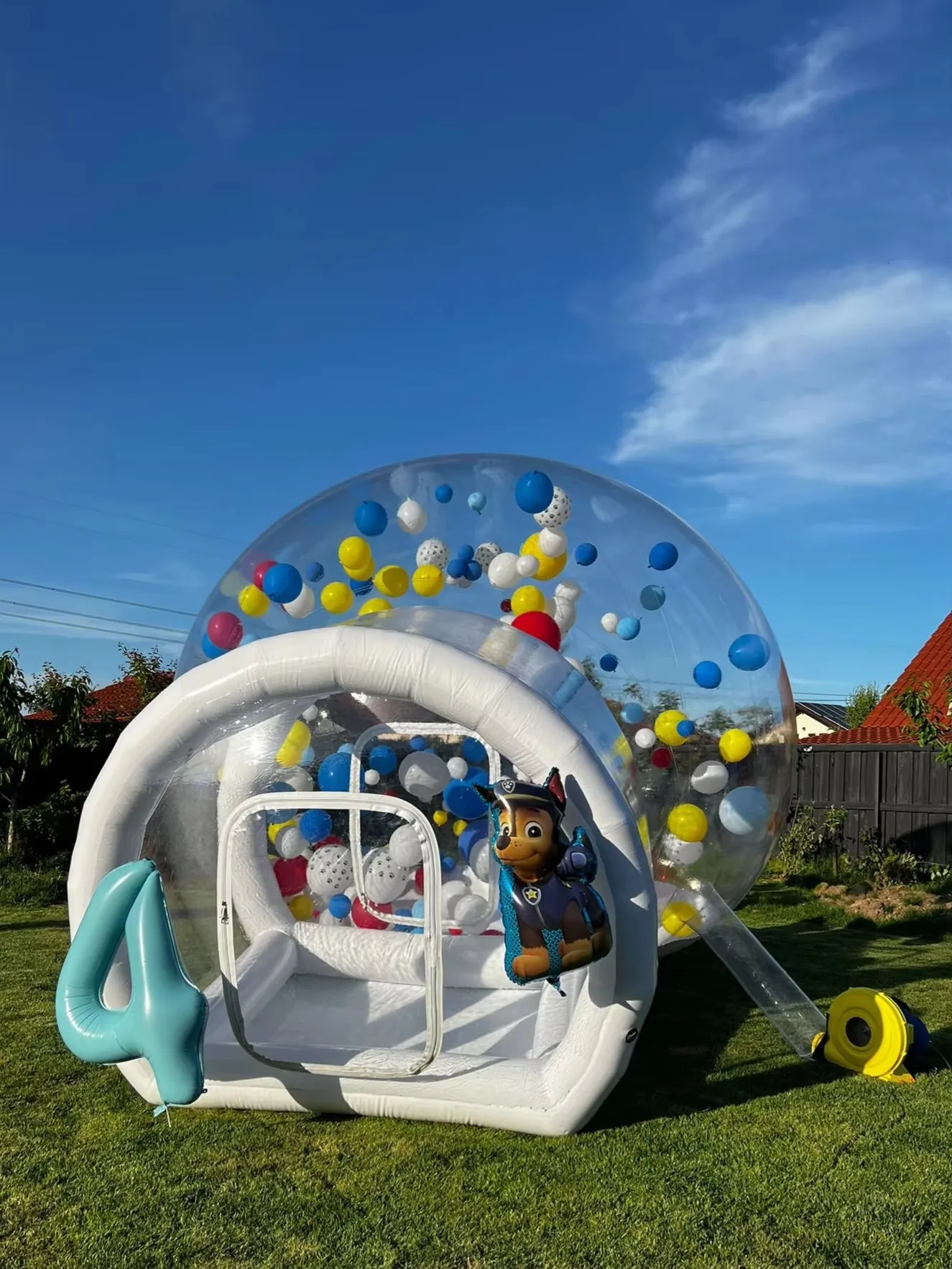 Pretty hot-selling mini white wedding indoor outdoor kid playing toy white inflatable Stargazing Bubble Tent