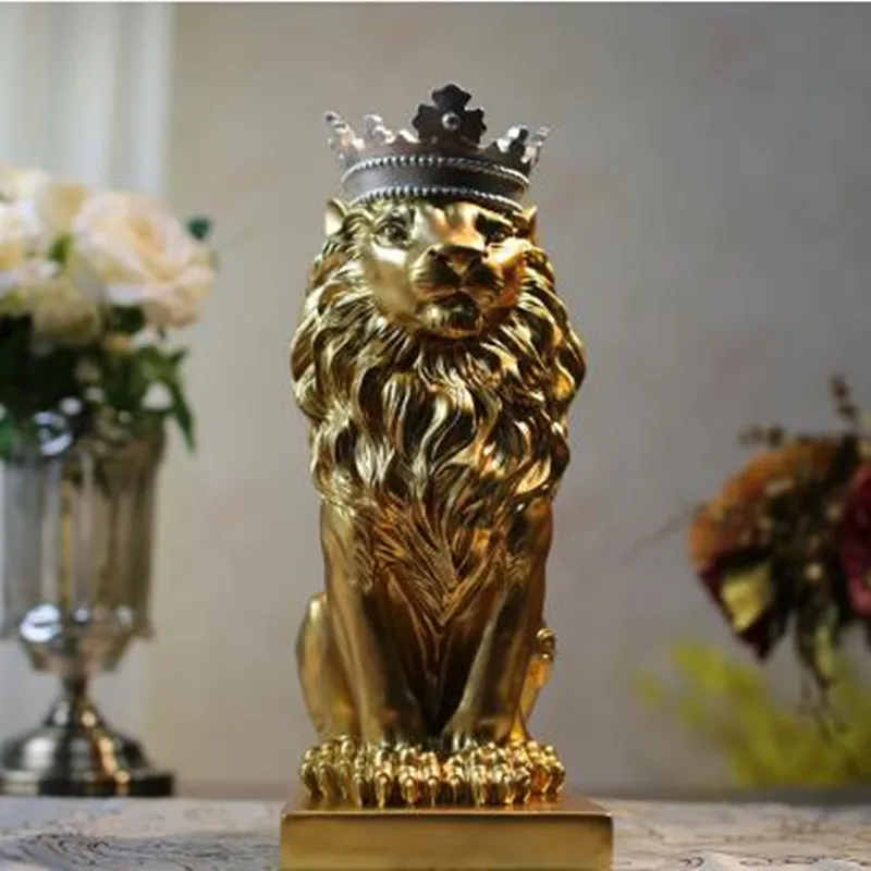 Wholesale Lion Crown Statue Lion Resin Ornament Resin Gold Crown Lion Statue