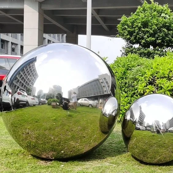 Decoration metal silver outdoor stainless steel hollow orb garden stainless steel mirror gazing ball