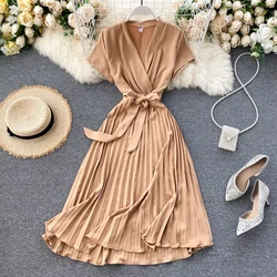 New arrival french style short sleeve v neck casual street wear fashion pleated abaya dress