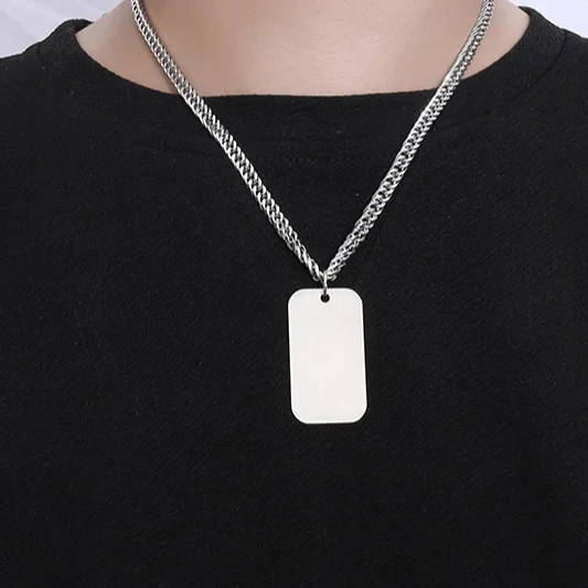 Manufacturer Soccer Man Dogtag with Chain Pendants Necklace Supply Custom Titanium Steel Blank Dogtag Silver