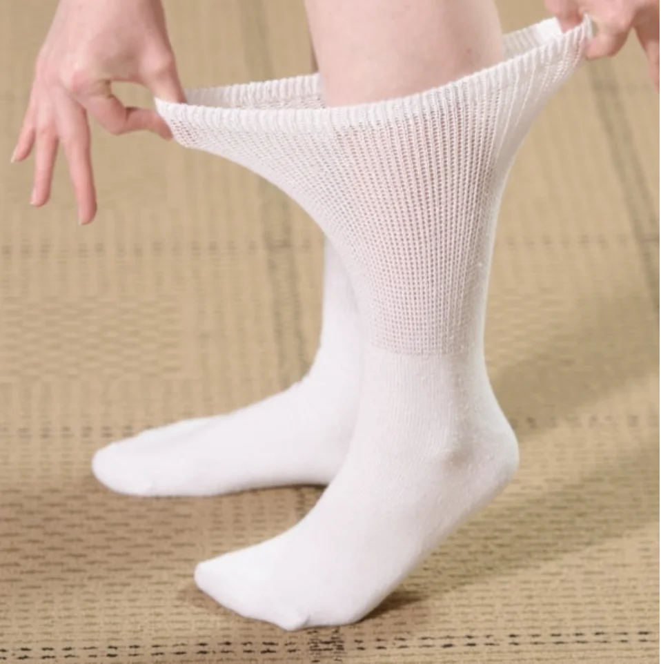 wholesale seamless toe Non slip hospital slipper patient medical socks