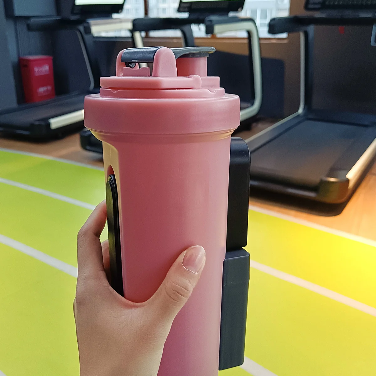 Portable water bottle Personalized water bottle outdoor leisure sports water bottle