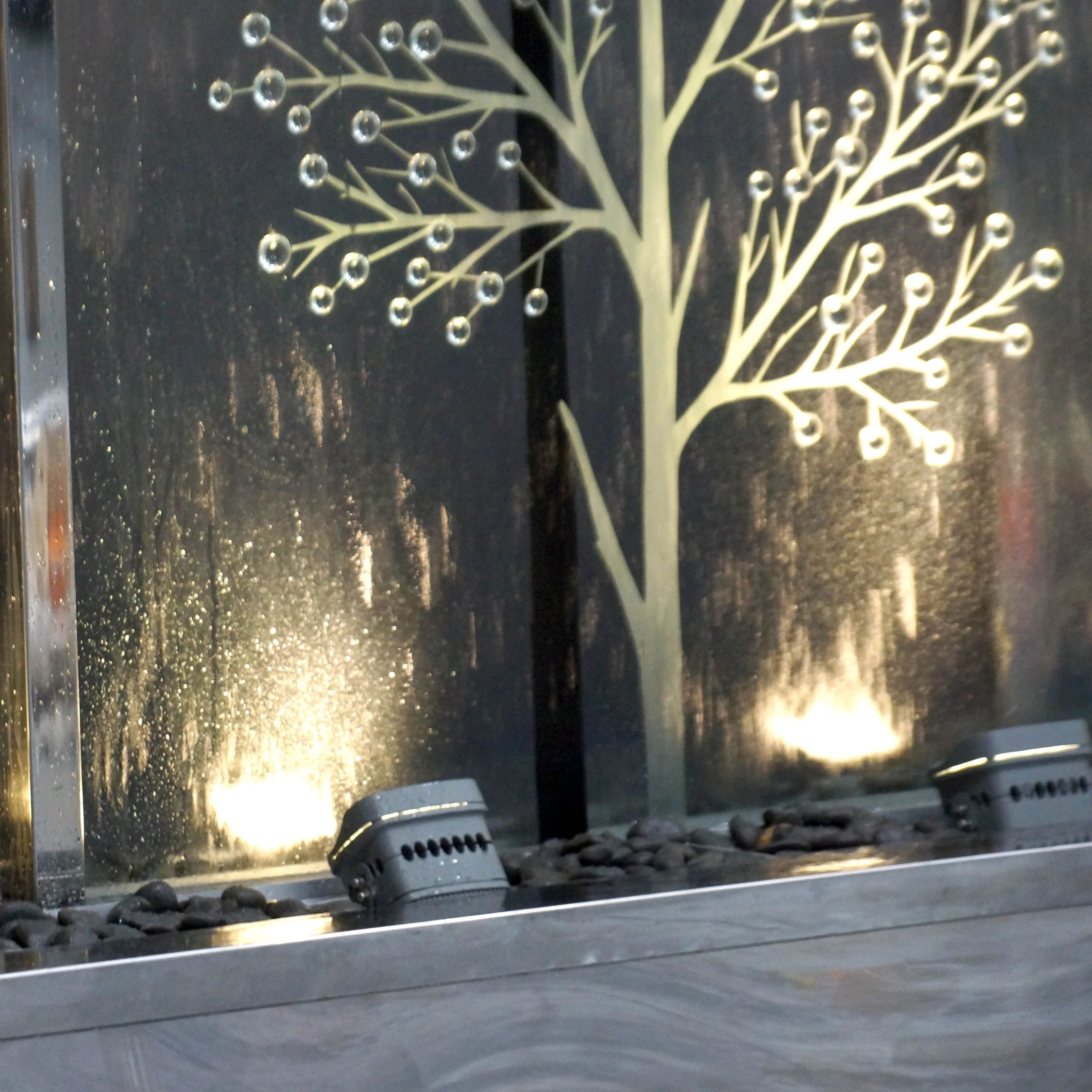 Hot Sale Luxury Intelligent Glow Waterfall Water Fountain Wall Art Water Feature Landscape For Indoor and Outdoor