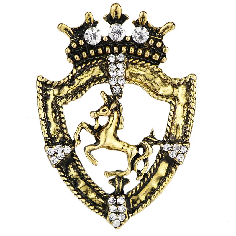 
Retro Shield Men Pins Banquet Wearing Accessories Luxury Diamond Horse Brooch 