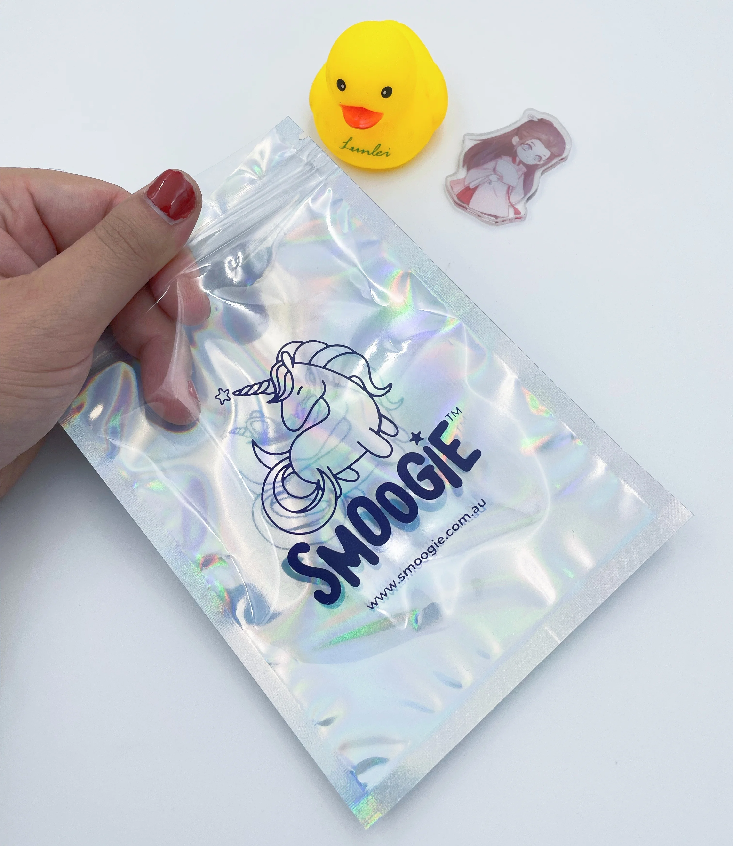 Wholesale Translucent Zip Lock Resealable Cosmetic Eyelashes Storage Bag Pouch Holographic Laser Packaging Bags