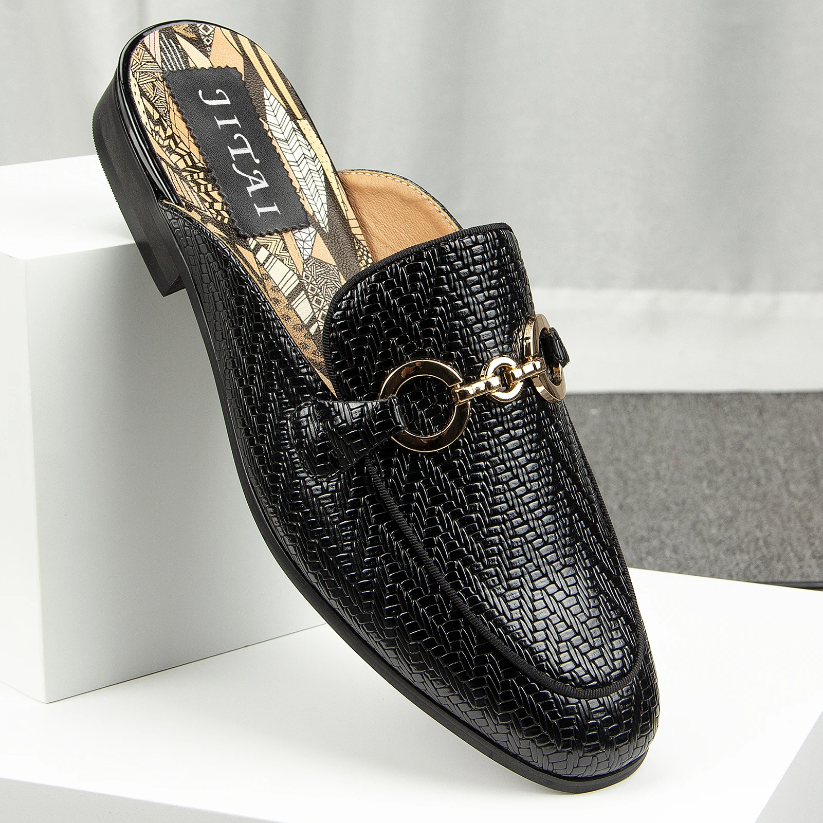 Fashion Outdoor Half Loafers Genuine  men loafer shoes