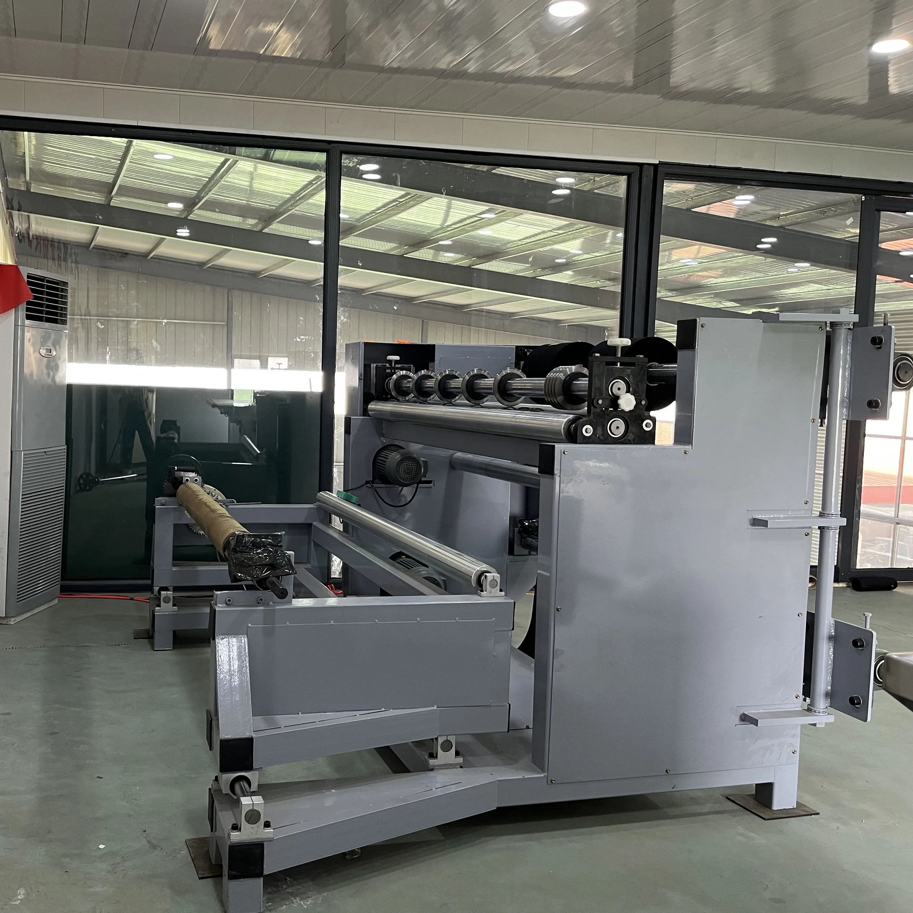 Automatic slitter rewinder double shaft paper rewinding machines used slitting rewinding machine