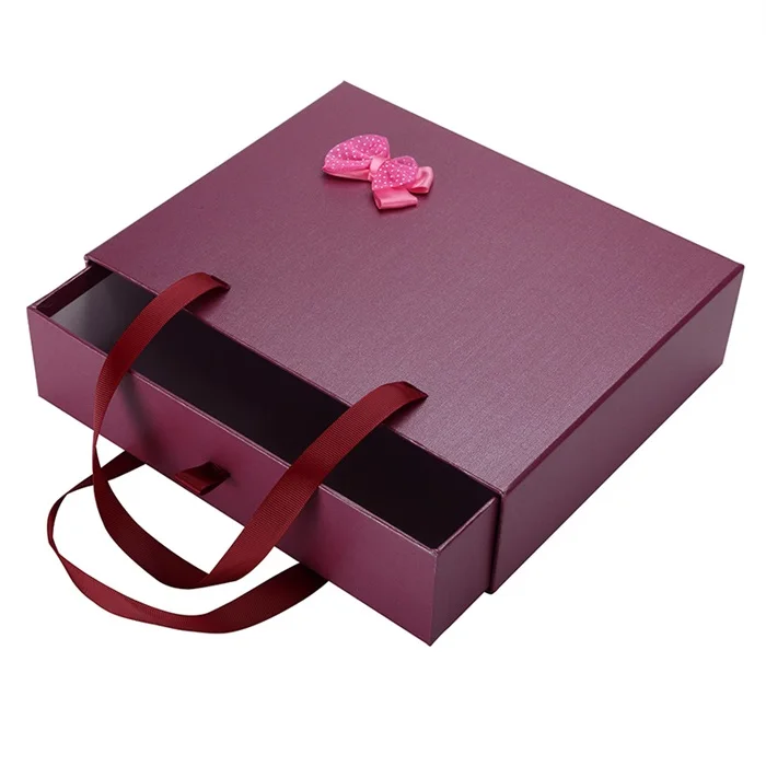 chocolate boxes luxury packaging circle eyelash packaging box makeup brush luxury box clothing for guests