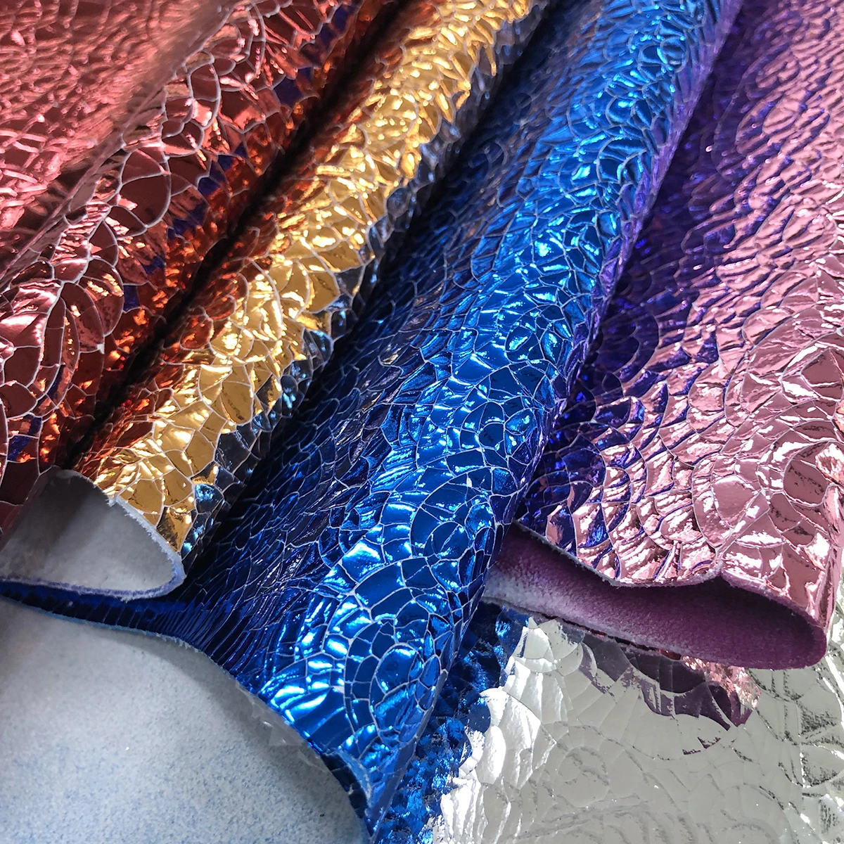 Cracked Metallic Sheep Leather Special Style Genuine Sheepskin for