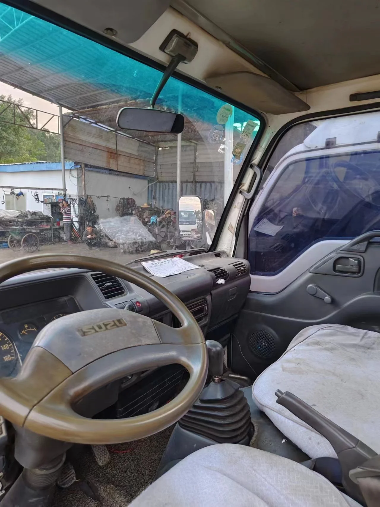 Used 4*2 Truck for Isuzu NKR 4JB1T