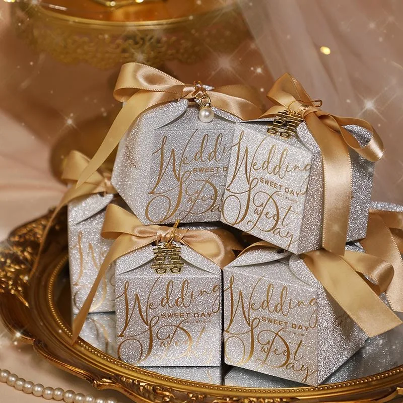 Custom Logo Gold Foil Wedding Candy Box Square Shape Chocolate Favors with Ribbon for Guests Made from Paper